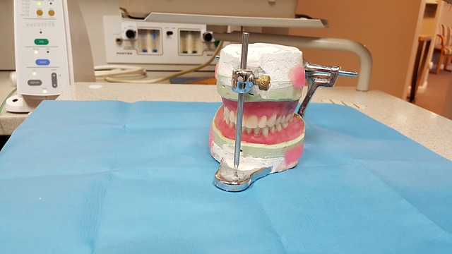 protesis dentales fijas en Pamplona